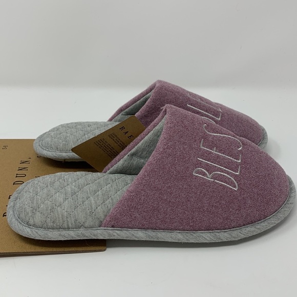 NWT Rae Dunn ‘BLESSED’ Slippers - Picture 3 of 6